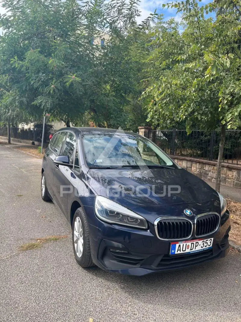 2019 BMW 216
