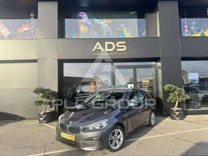 2019 BMW 225