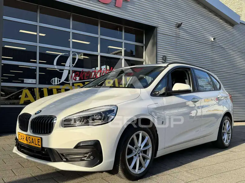 2019 BMW 225