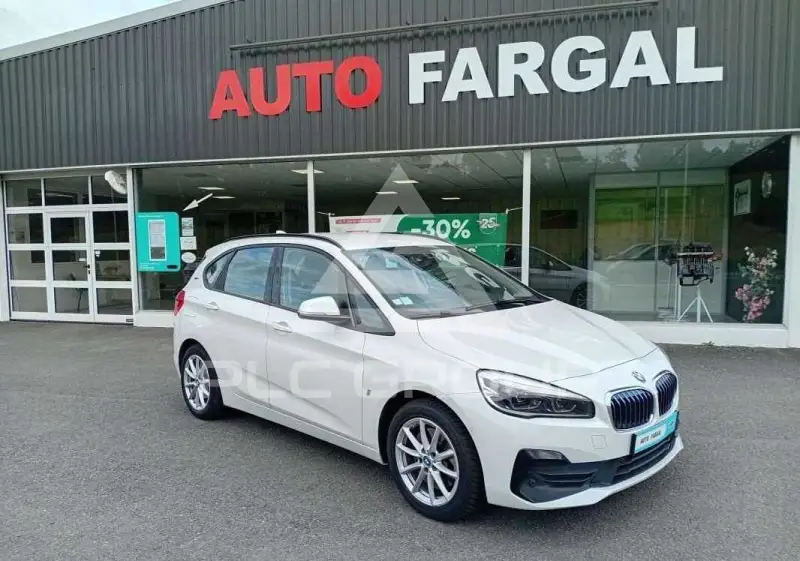 2019 BMW 225