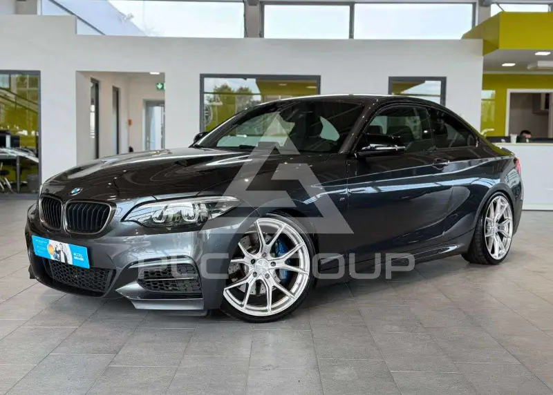 2019 BMW 240M
