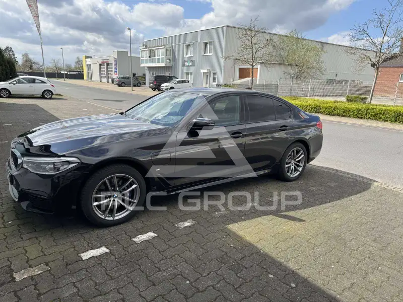 2019 BMW 530
