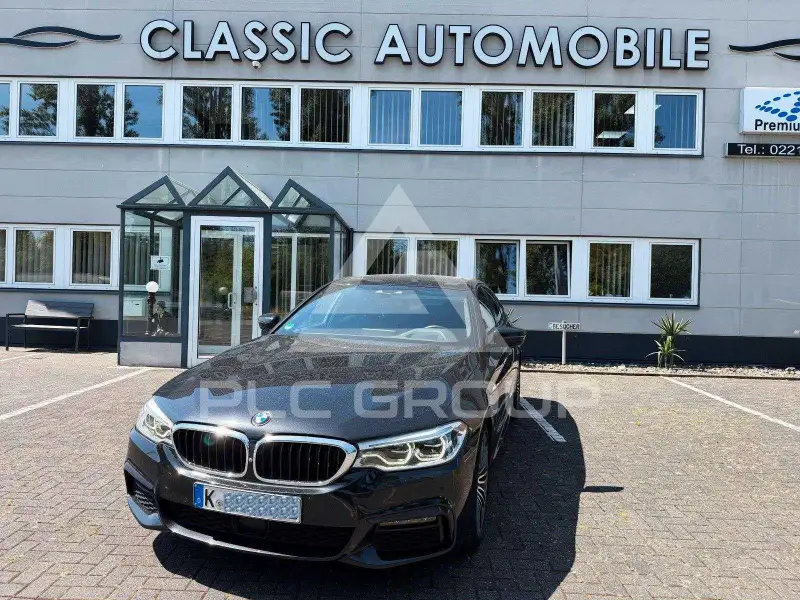 2019 BMW 530