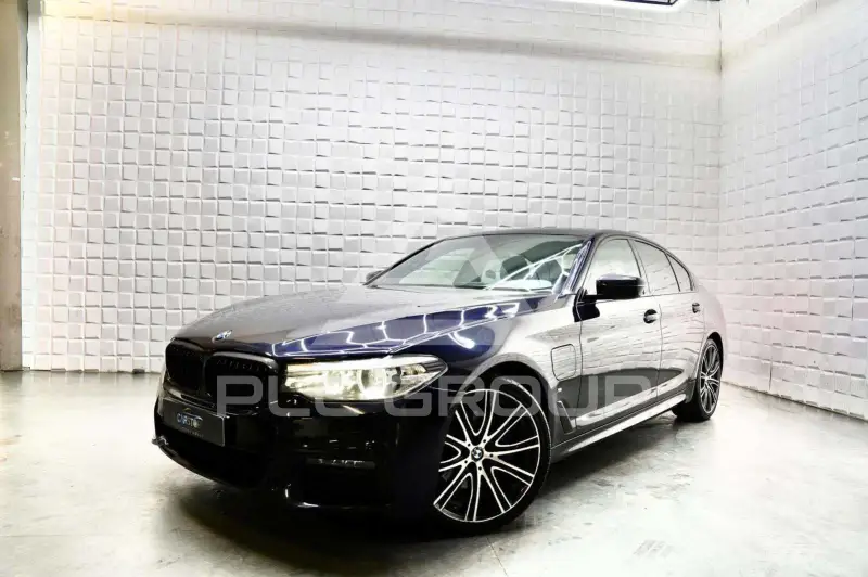 2019 BMW 530