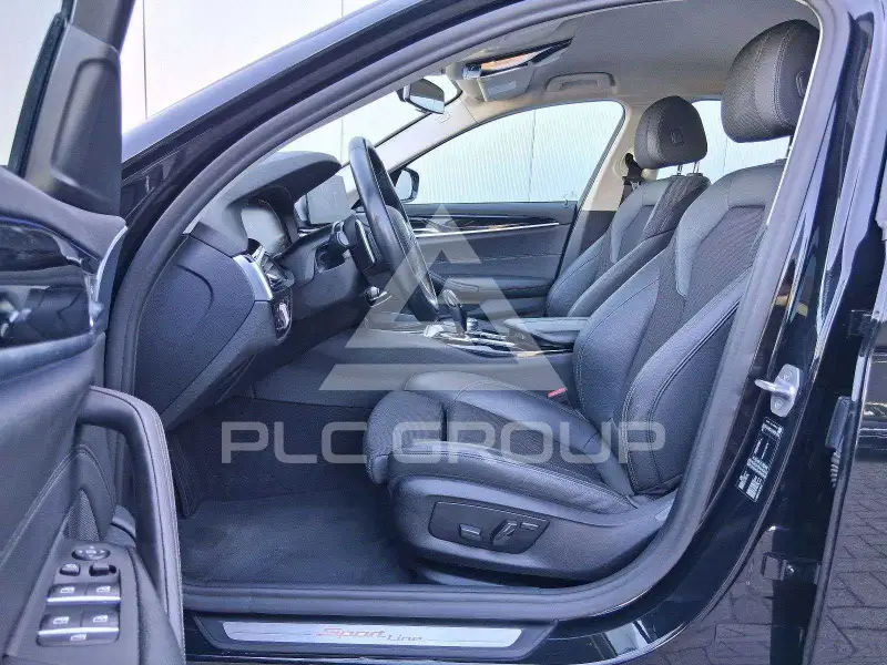 2019 BMW 530