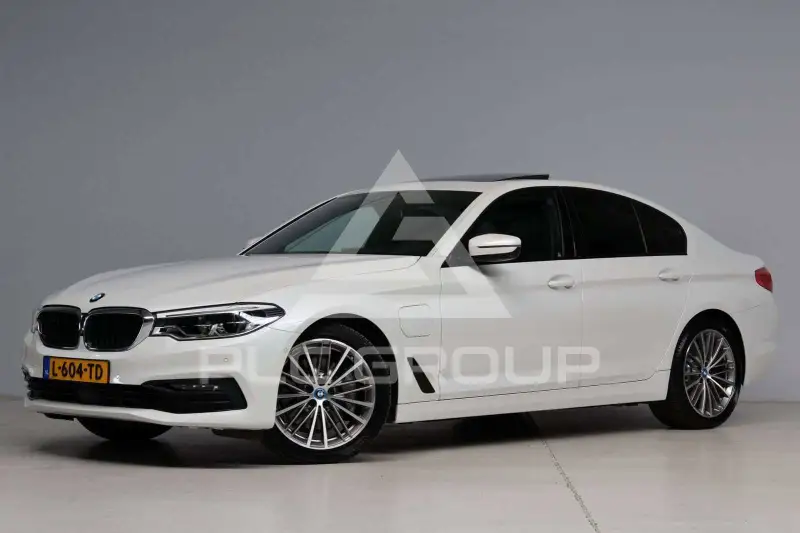 2019 BMW 530