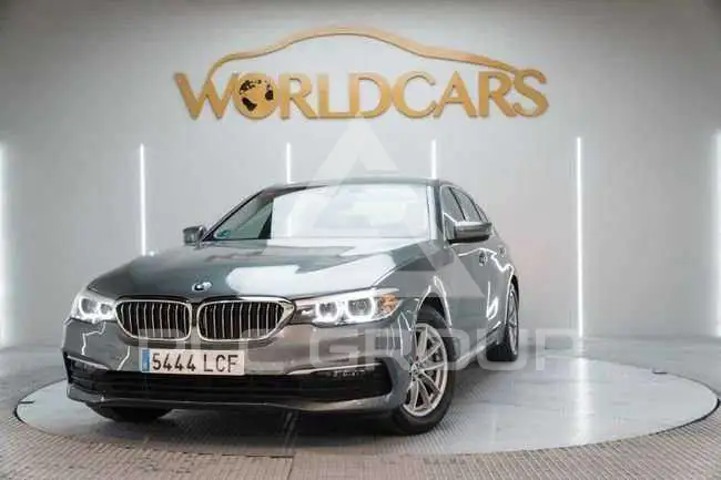 2019 BMW 530