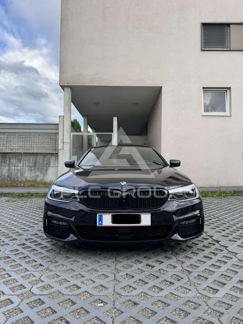 2019 BMW 530