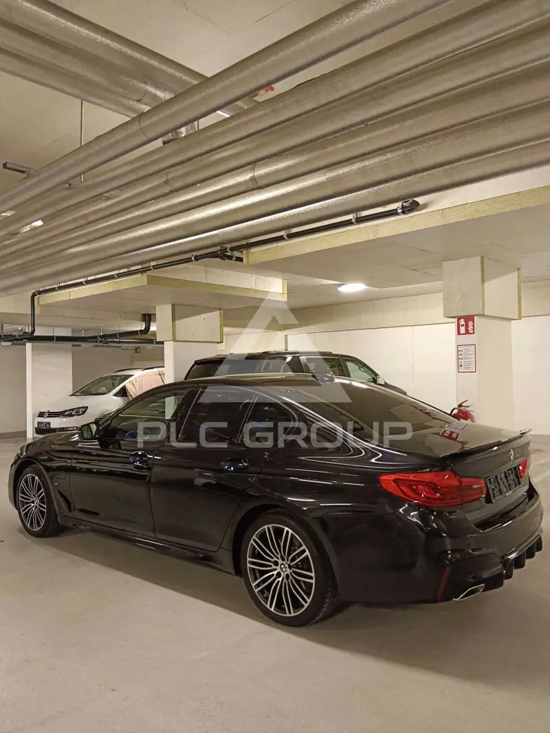 2019 BMW 530