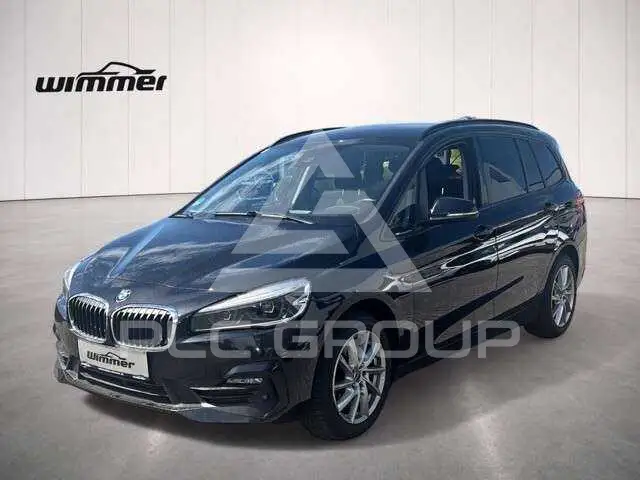 2019 BMW 218