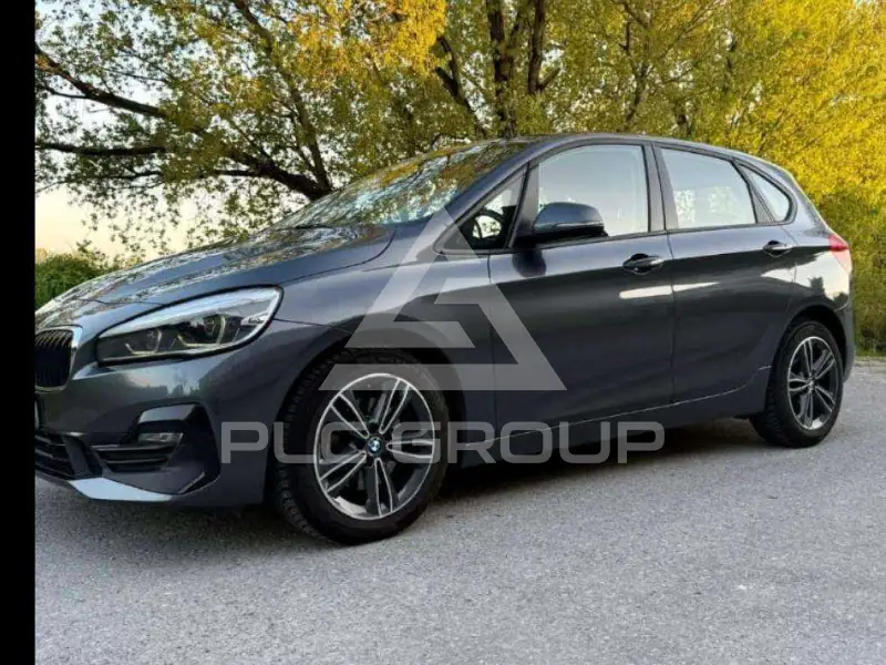 2019 BMW 218