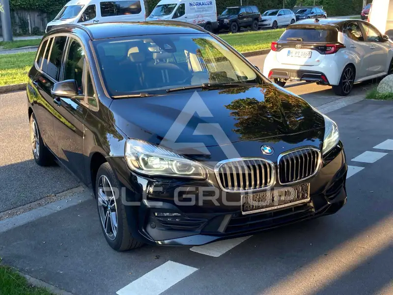 2019 BMW 218