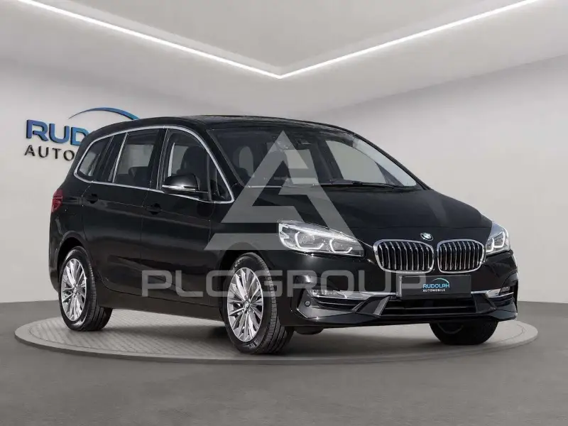 2019 BMW 218