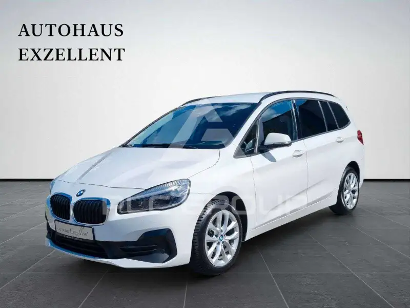 2019 BMW 218