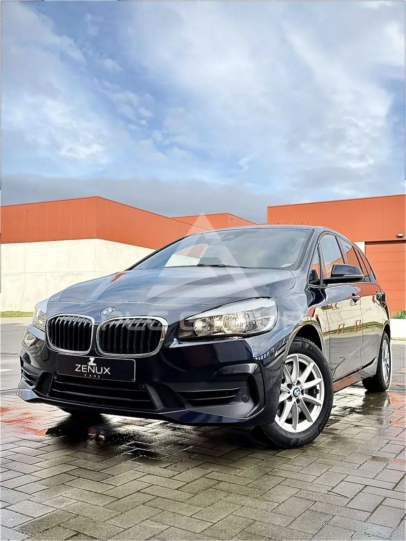 2019 BMW 218