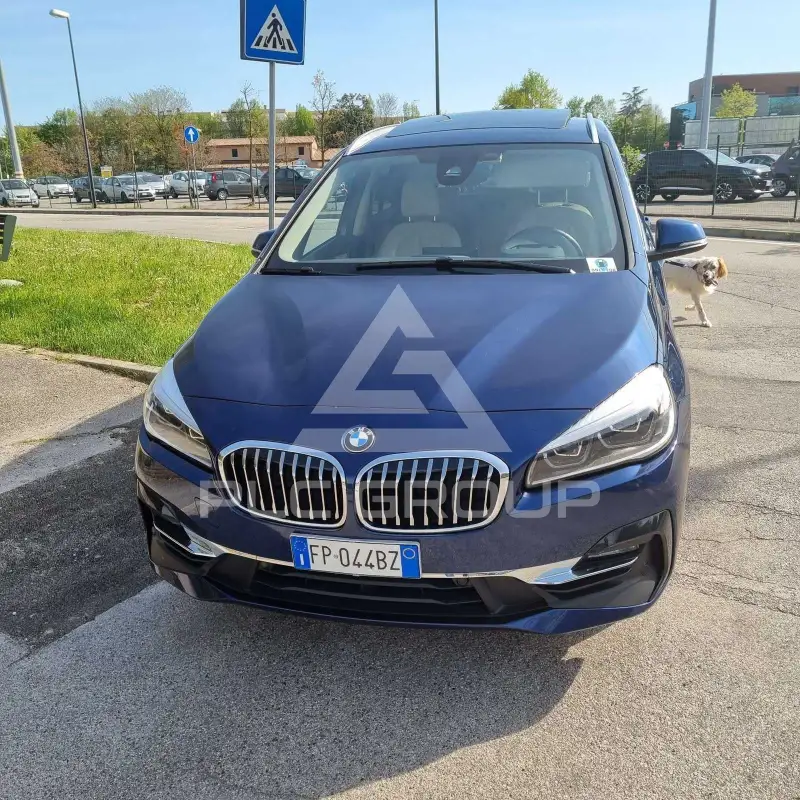 2019 BMW 218