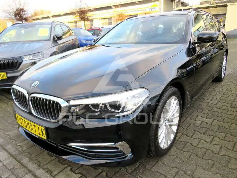 2019 BMW 525