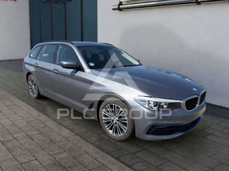 2019 BMW 525