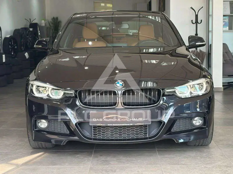 2019 BMW 320