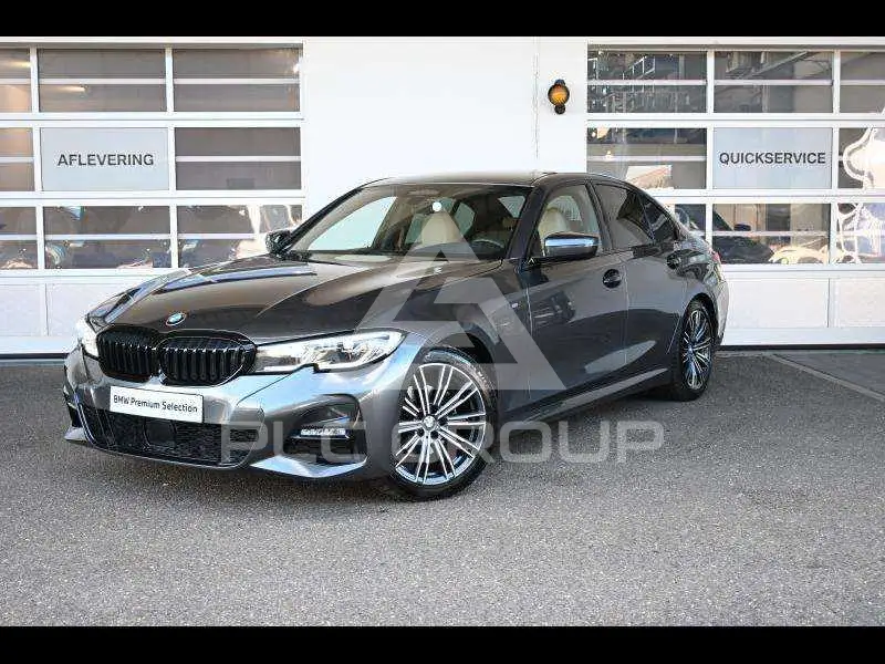 2019 BMW 320