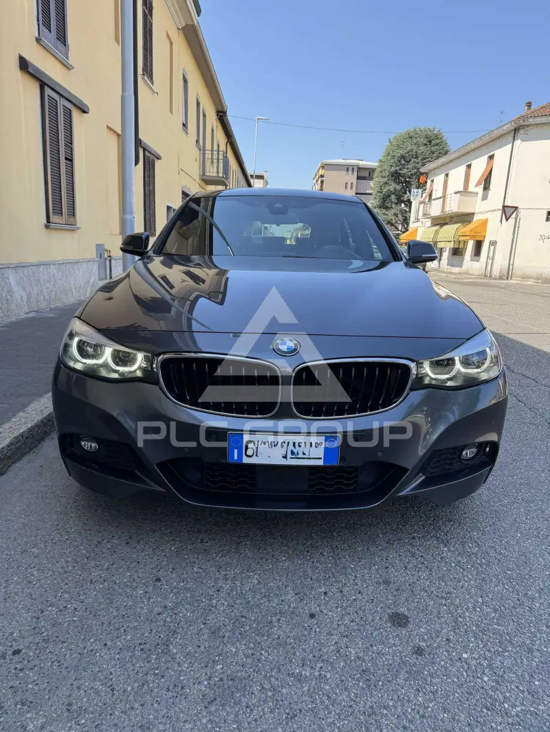 2019 BMW 320