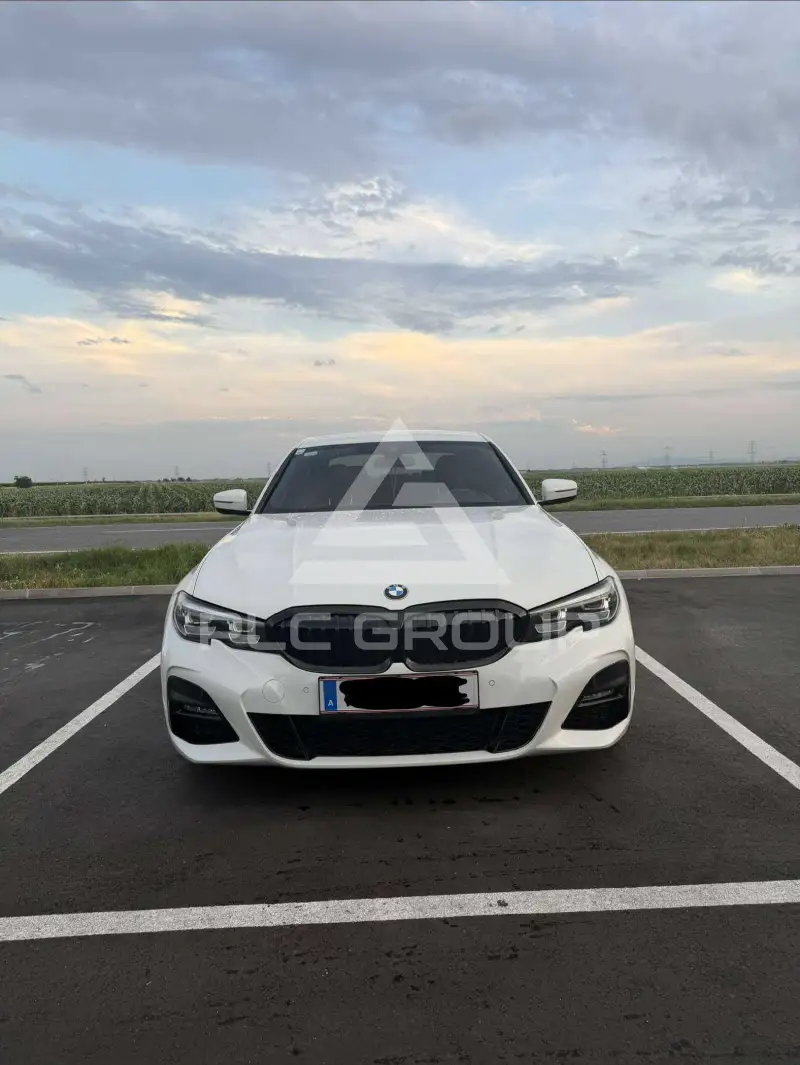 2019 BMW 320