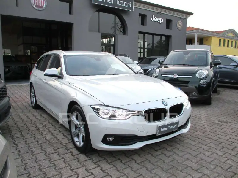 2019 BMW 320