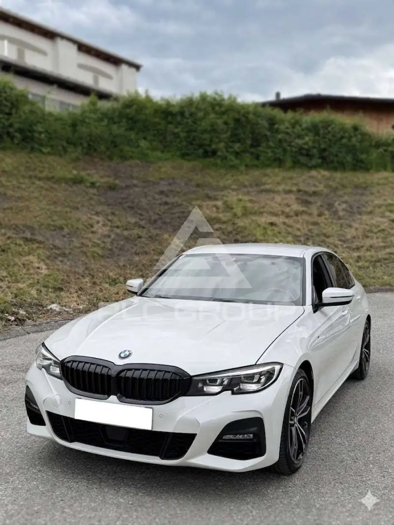 2019 BMW 320