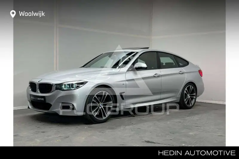 2019 BMW 320