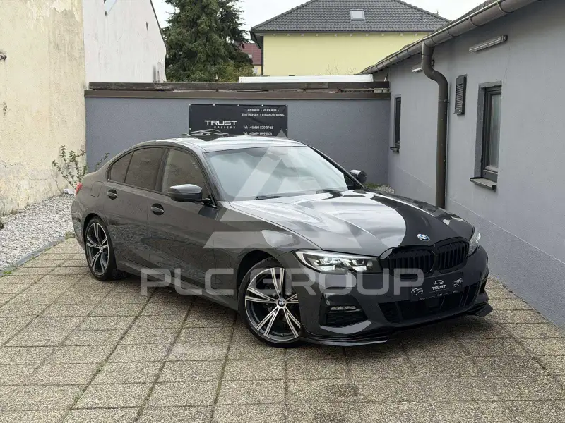 2019 BMW 320