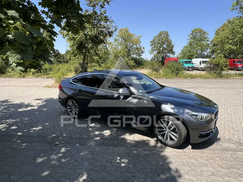 2019 BMW 320