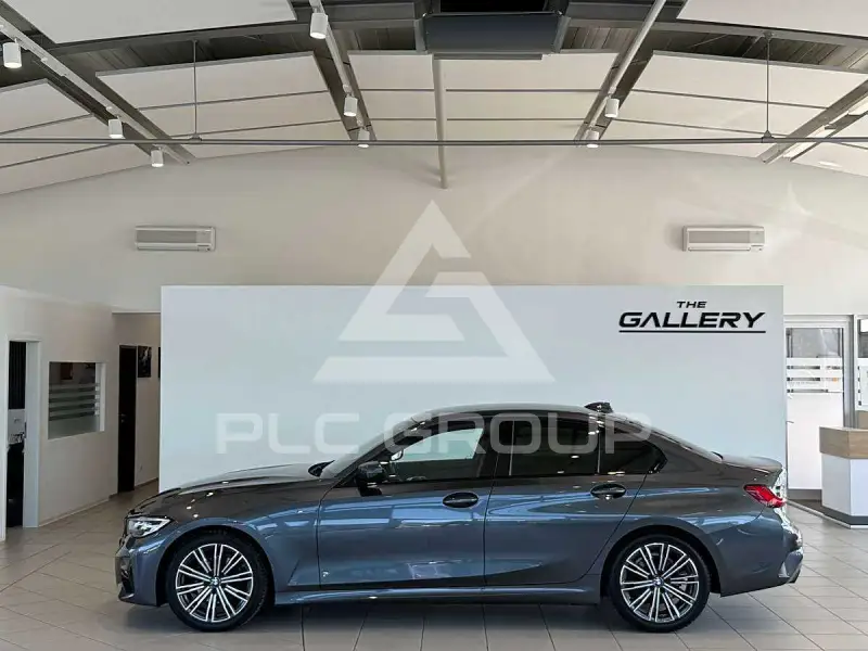 2019 BMW 320
