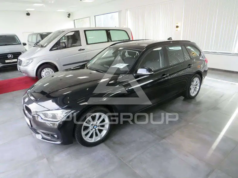 2019 BMW 320