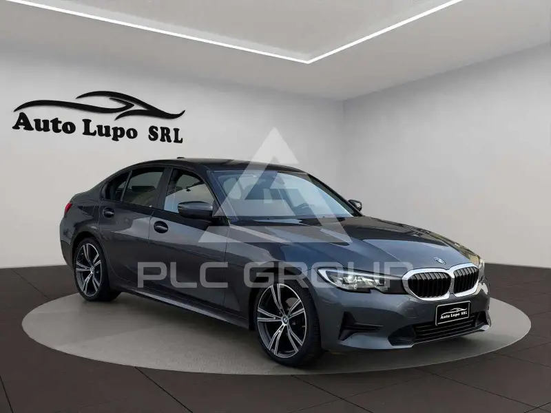 2019 BMW 320