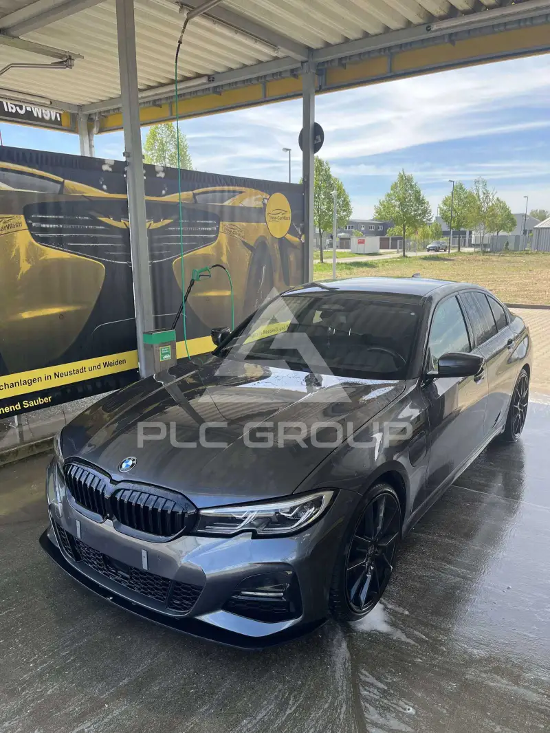 2019 BMW 330