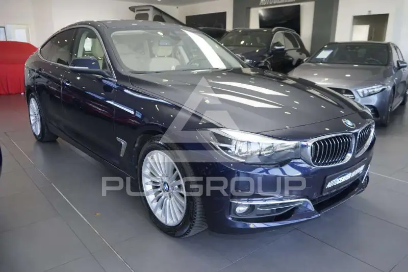 2019 BMW 330