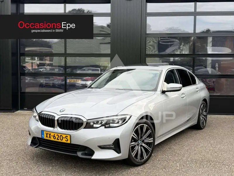 2019 BMW 330
