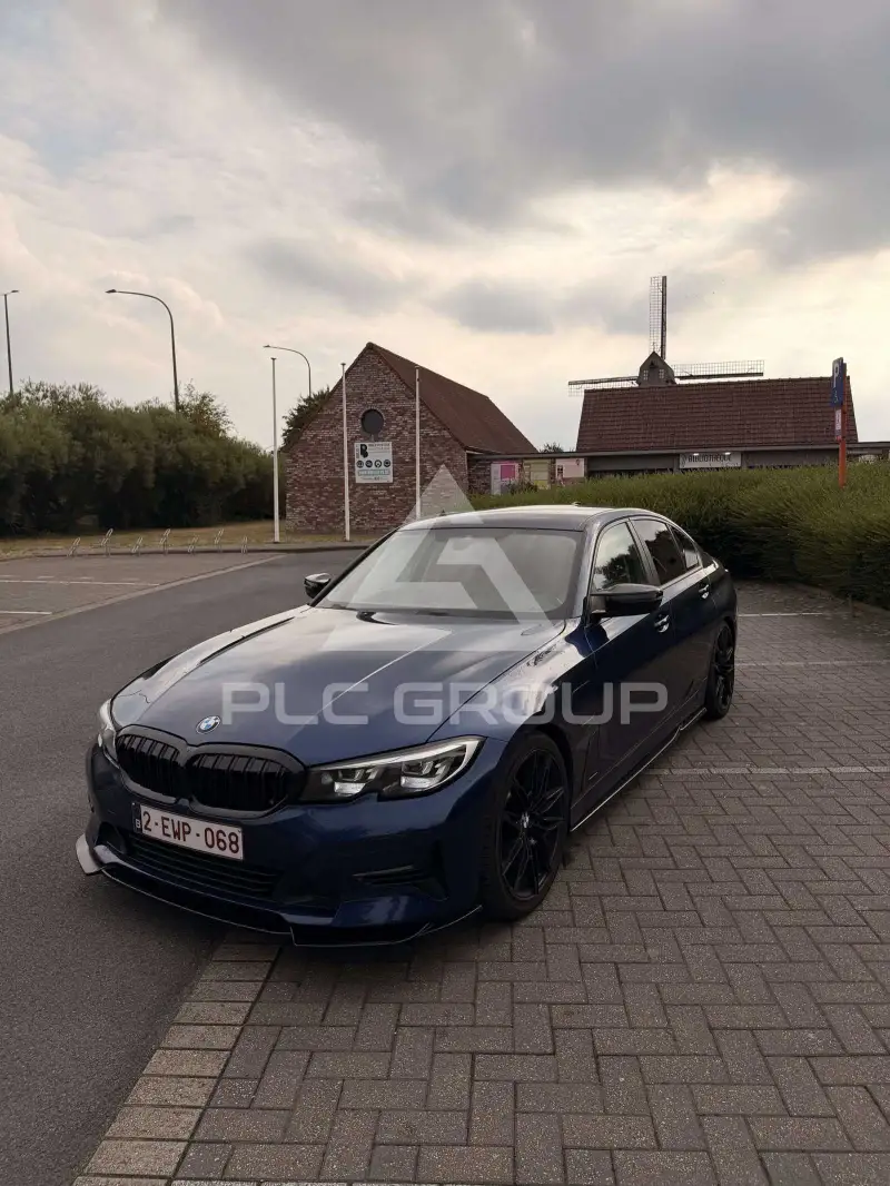 2019 BMW 330