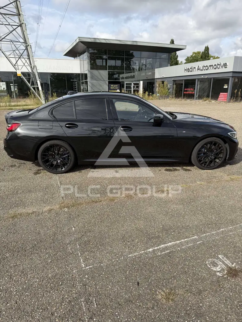 2019 BMW 330