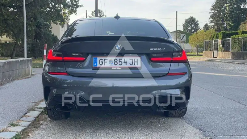 2019 BMW 330