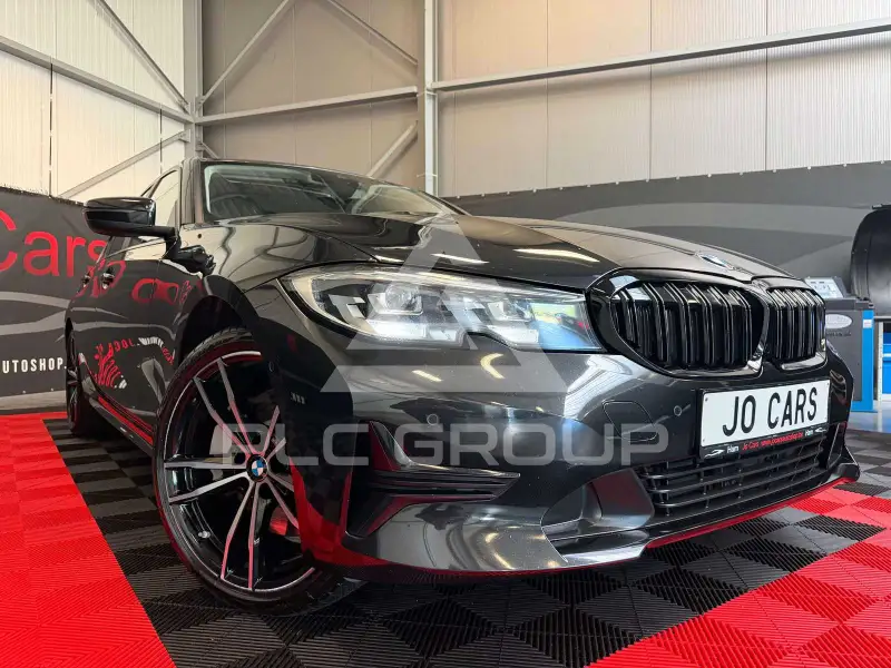 2019 BMW 330