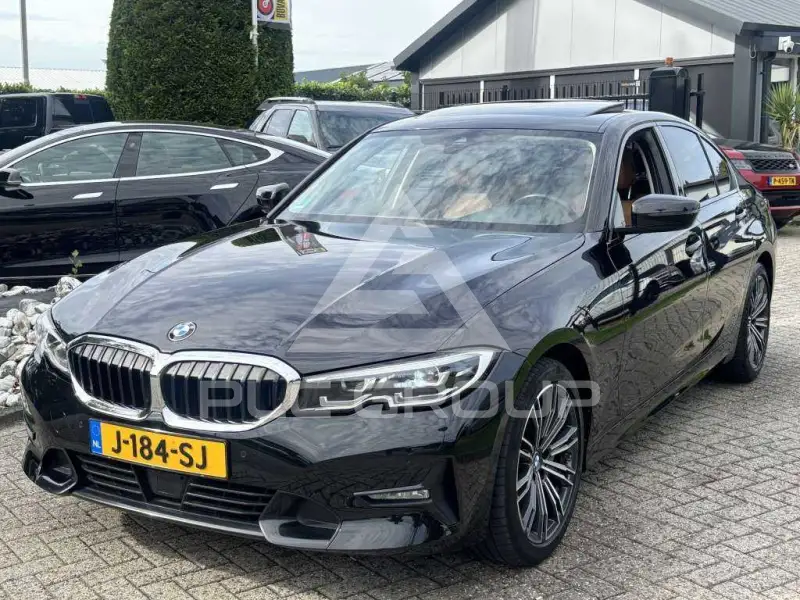 2019 BMW 330
