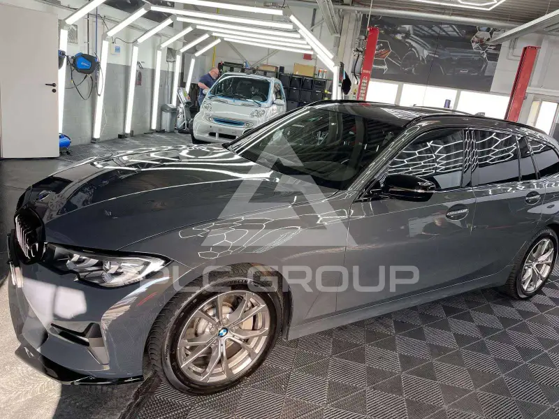2019 BMW 330