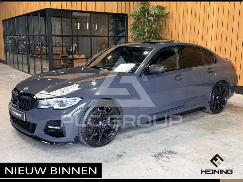 2019 BMW 330