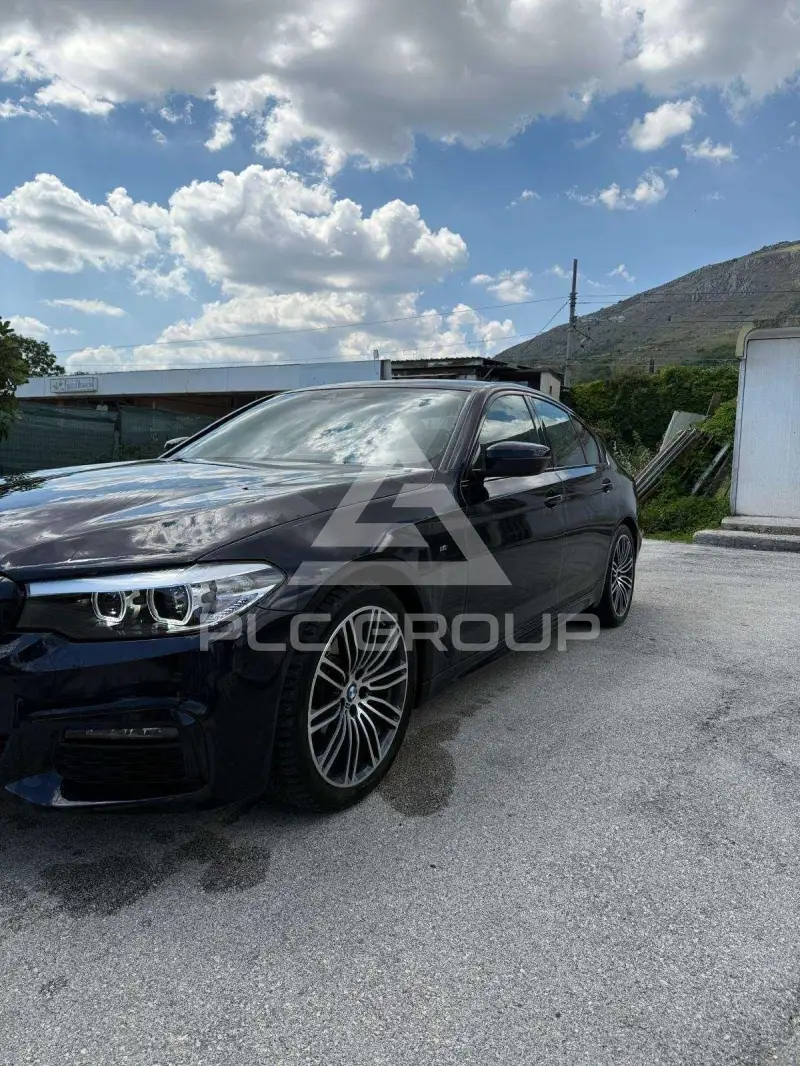 2019 BMW 520