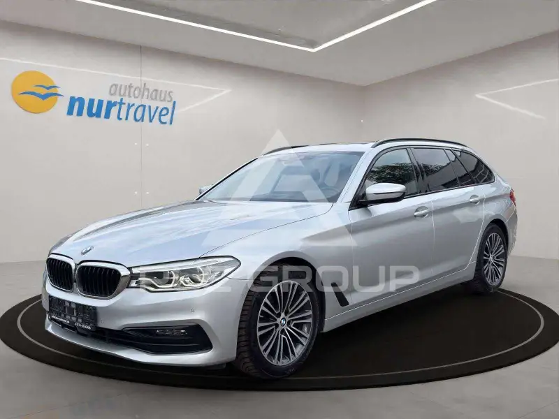 2019 BMW 520