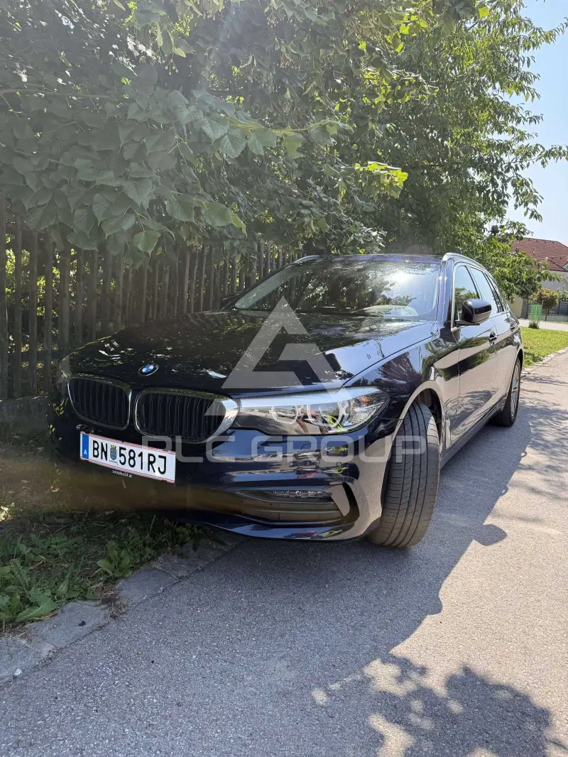 2019 BMW 520