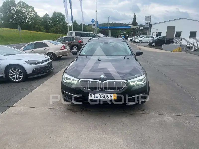 2019 BMW 520