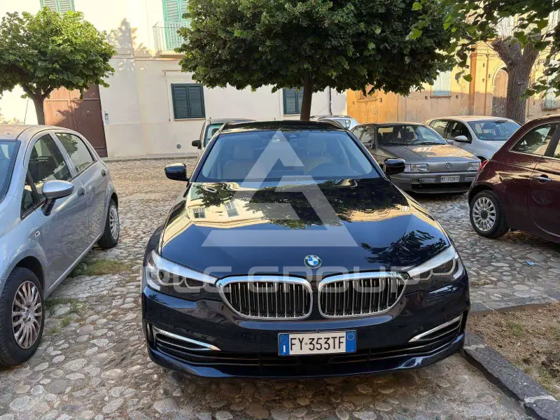 2019 BMW 520