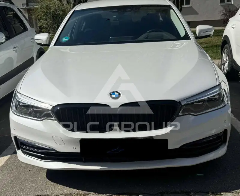 2019 BMW 520